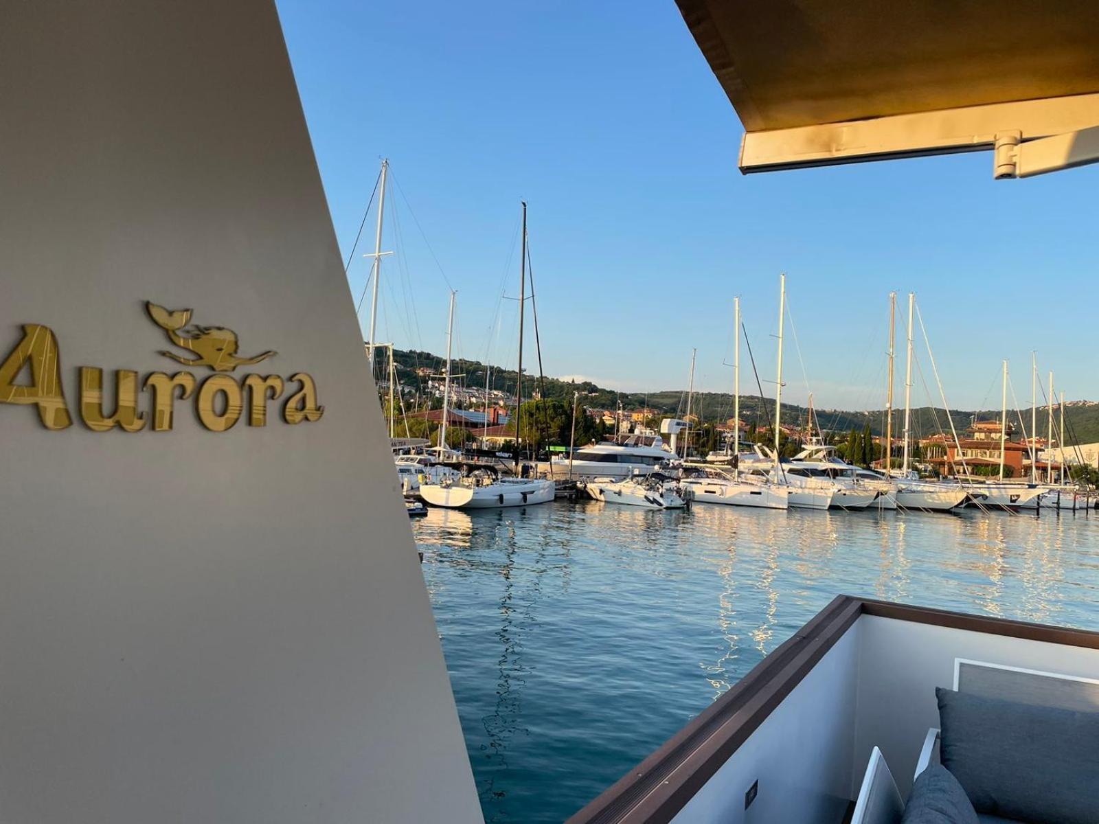 ポルトローシュ Floating Sea House Auroraヴィラ エクステリア 写真